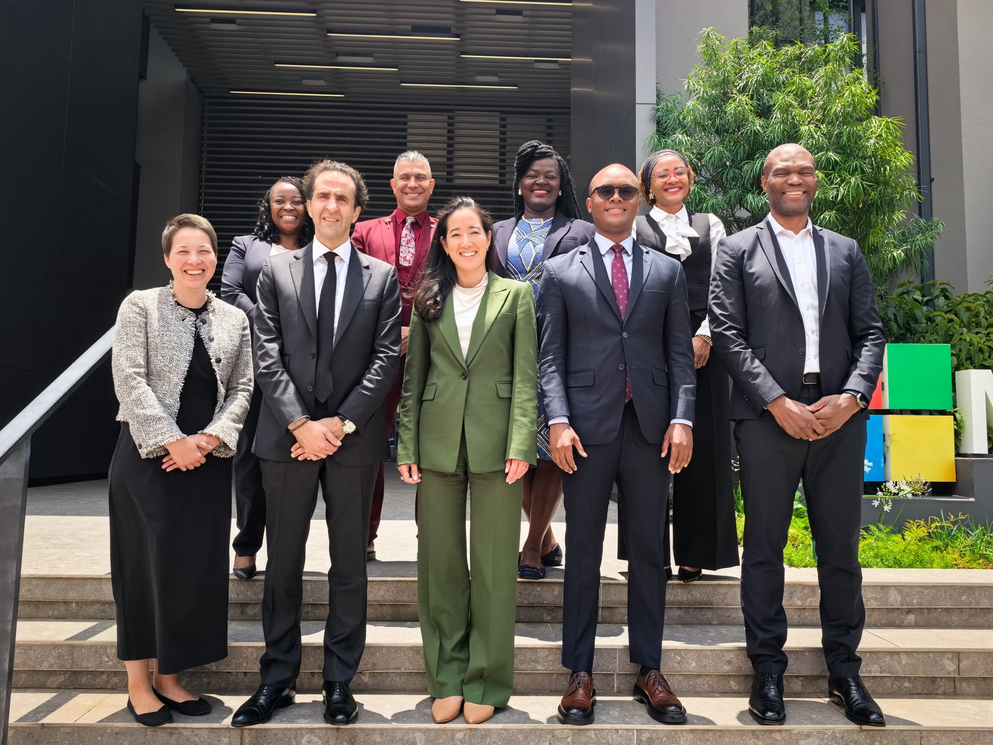 Minister Solly Malatsi meets Microsoft leadership to boost sustainability and digital skills